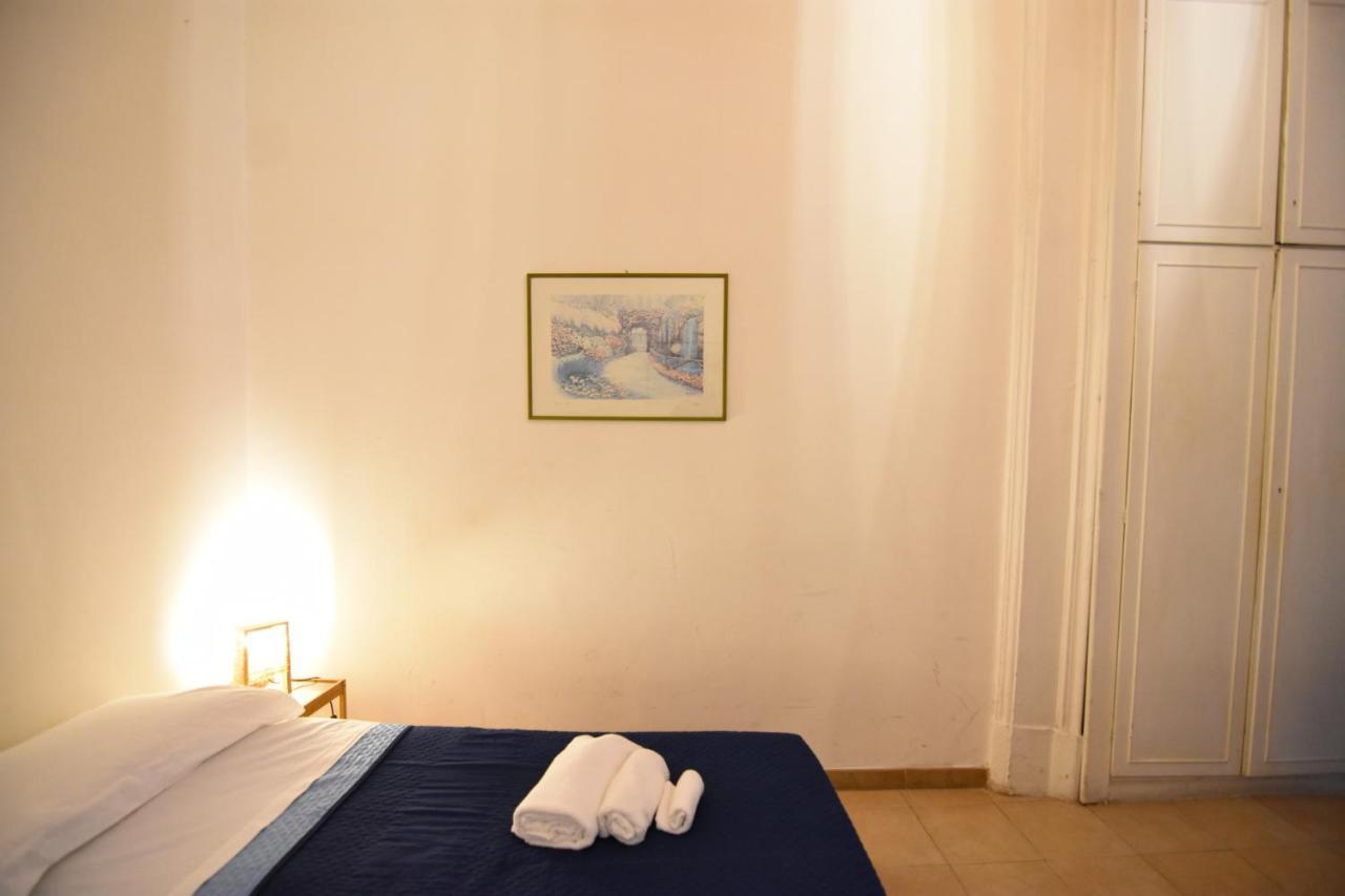 Iside Apartment Naples Extérieur photo