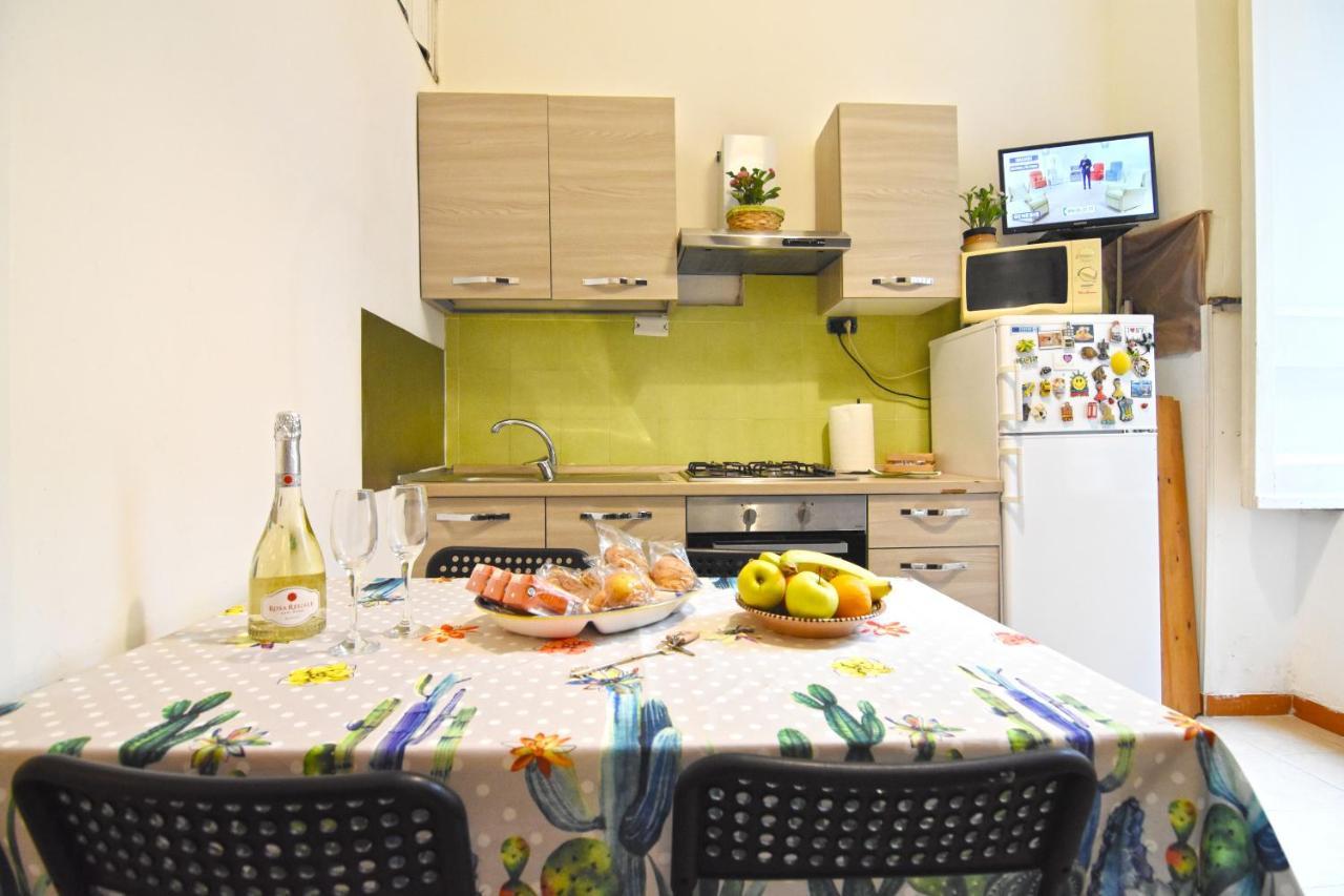 Iside Apartment Naples Extérieur photo