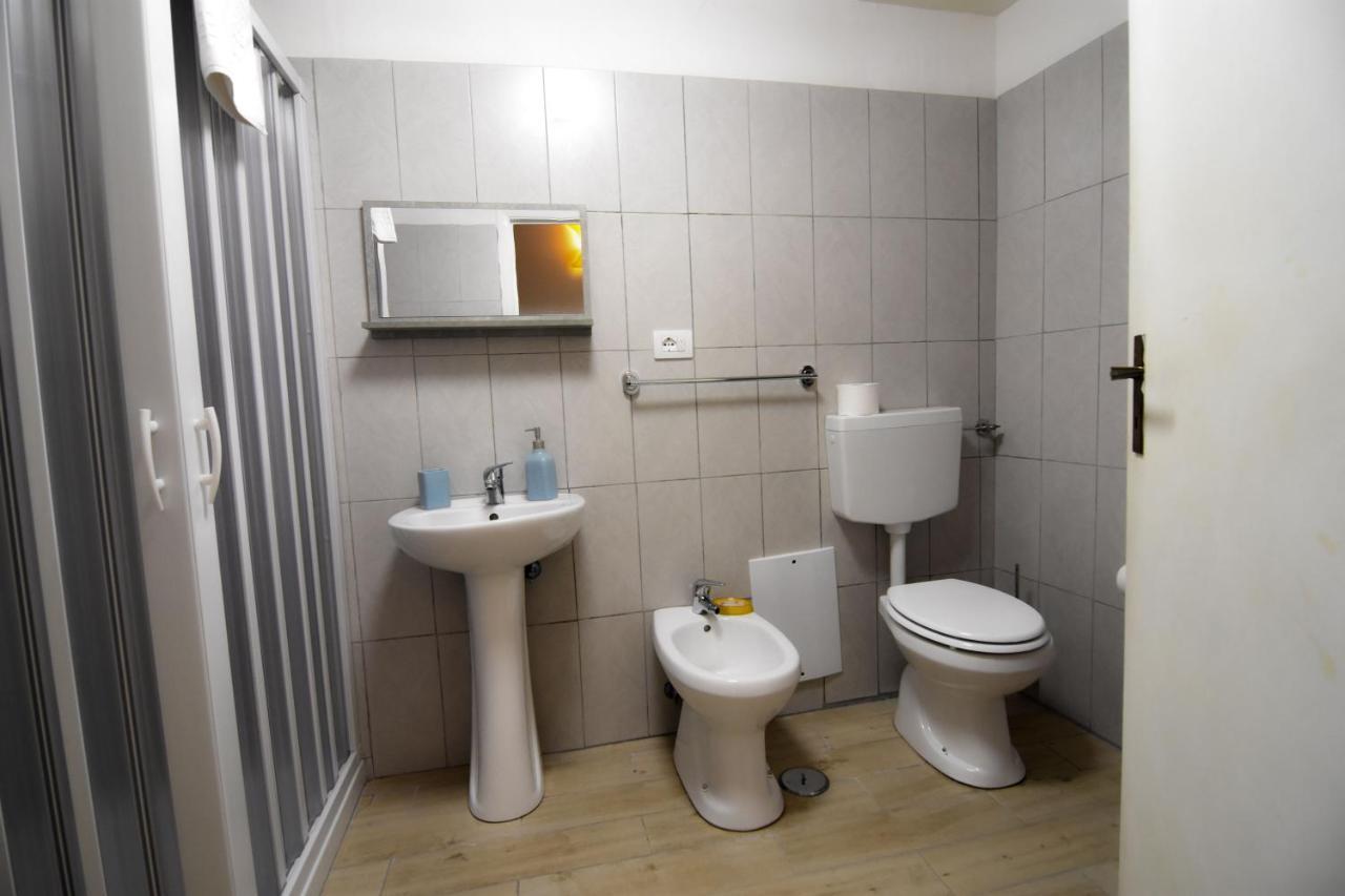 Iside Apartment Naples Extérieur photo